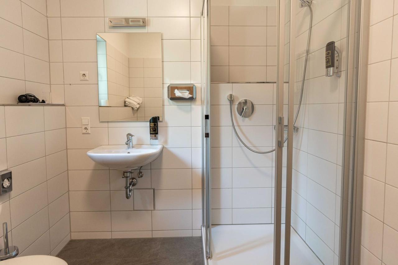 أولم Hotel Am Roemerplatz المظهر الخارجي الصورة