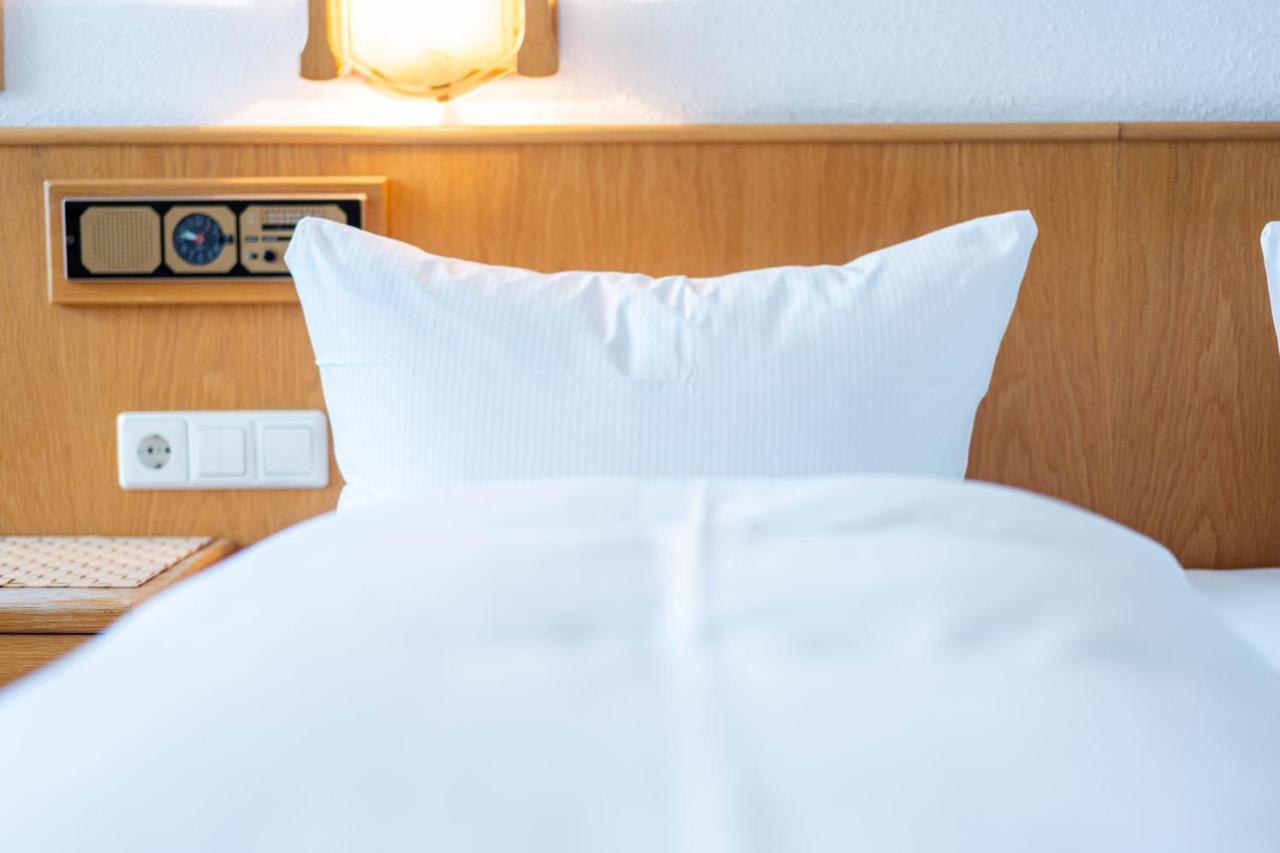 أولم Hotel Am Roemerplatz المظهر الخارجي الصورة