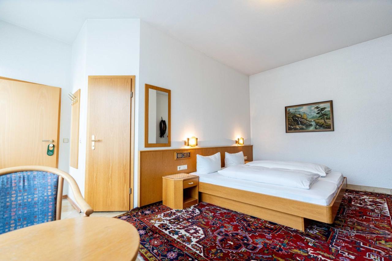 أولم Hotel Am Roemerplatz المظهر الخارجي الصورة