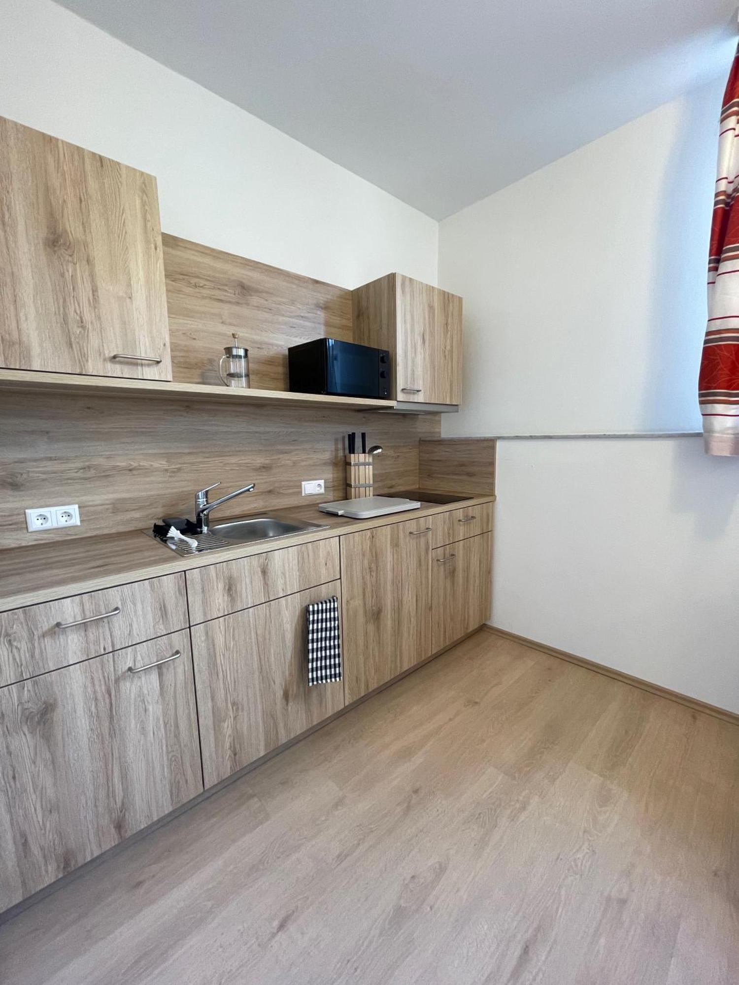 أولم Hotel Am Roemerplatz المظهر الخارجي الصورة